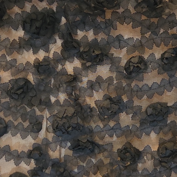 Ann Taylor Elegant Black Floral Lined Top Small - Picture 2 of 9